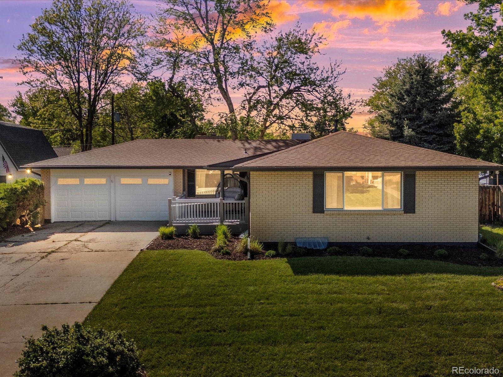 Arvada, CO 80004,6943 Oak WAY