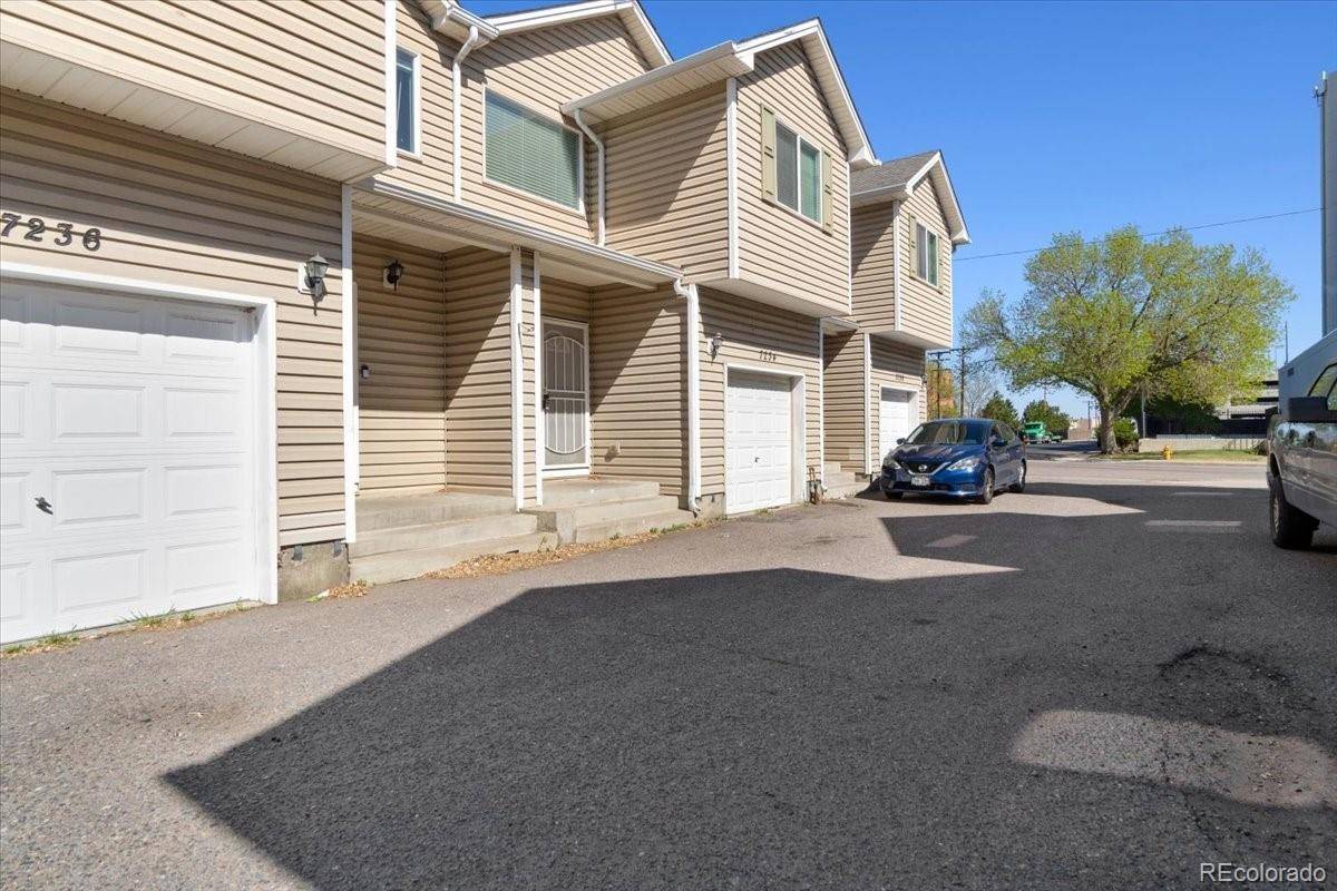 Denver, CO 80207,7234 E 38th AVE
