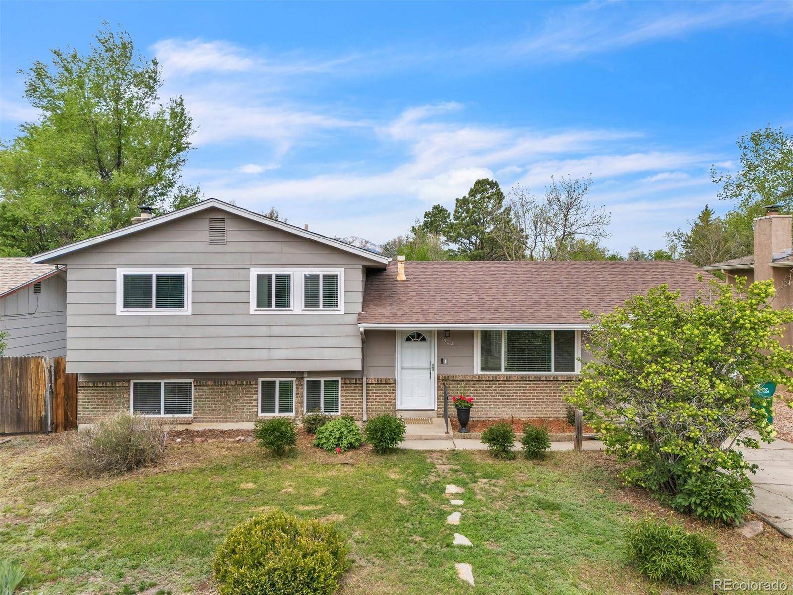 Colorado Springs, CO 80915,1320 Sanderson AVE