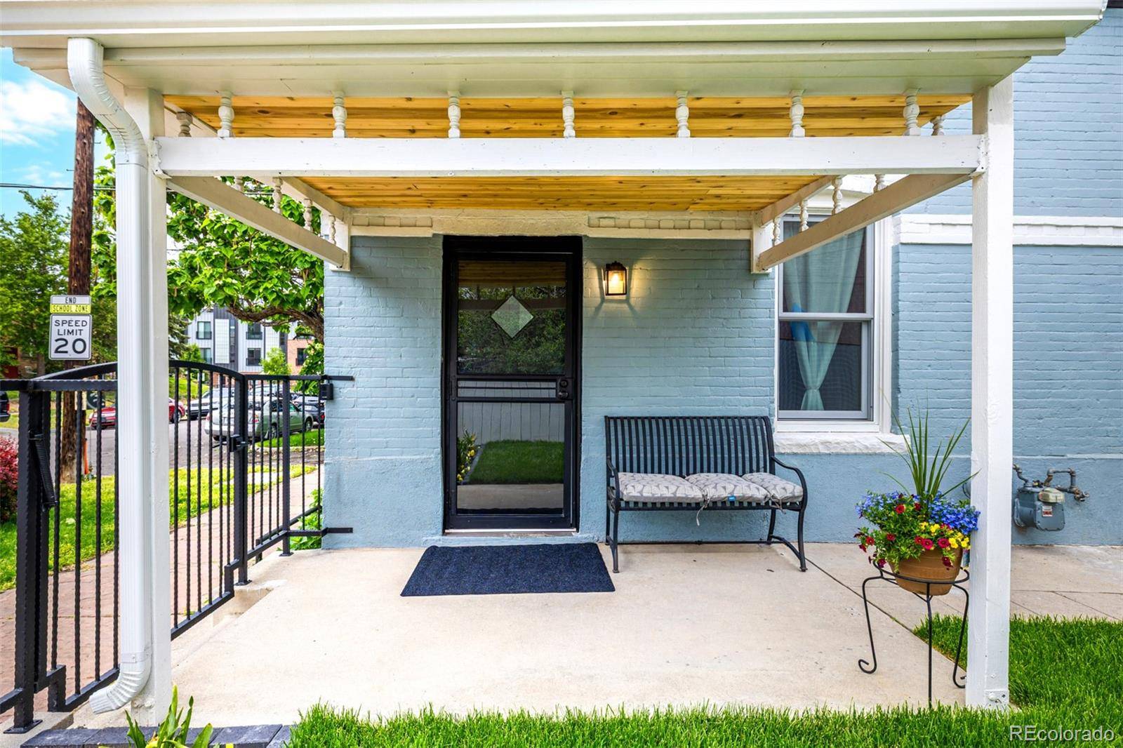 Denver, CO 80205,1019 26th ST