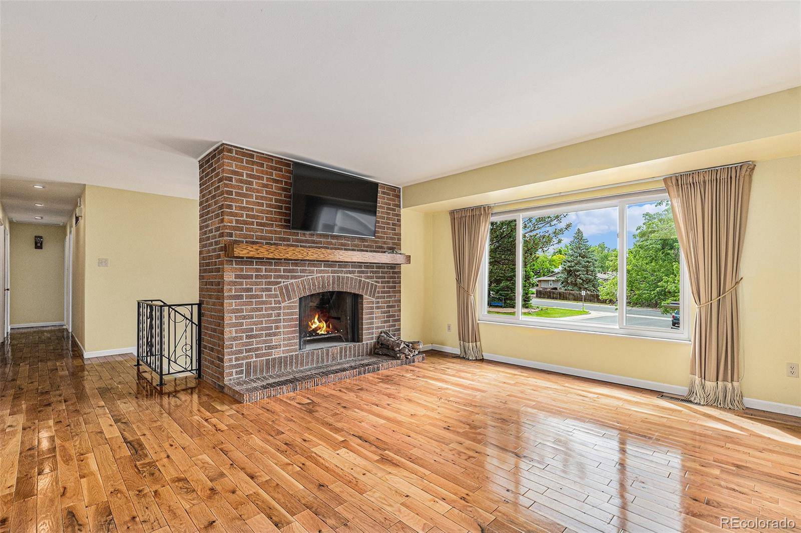 Denver, CO 80231,2743 S Reading CT