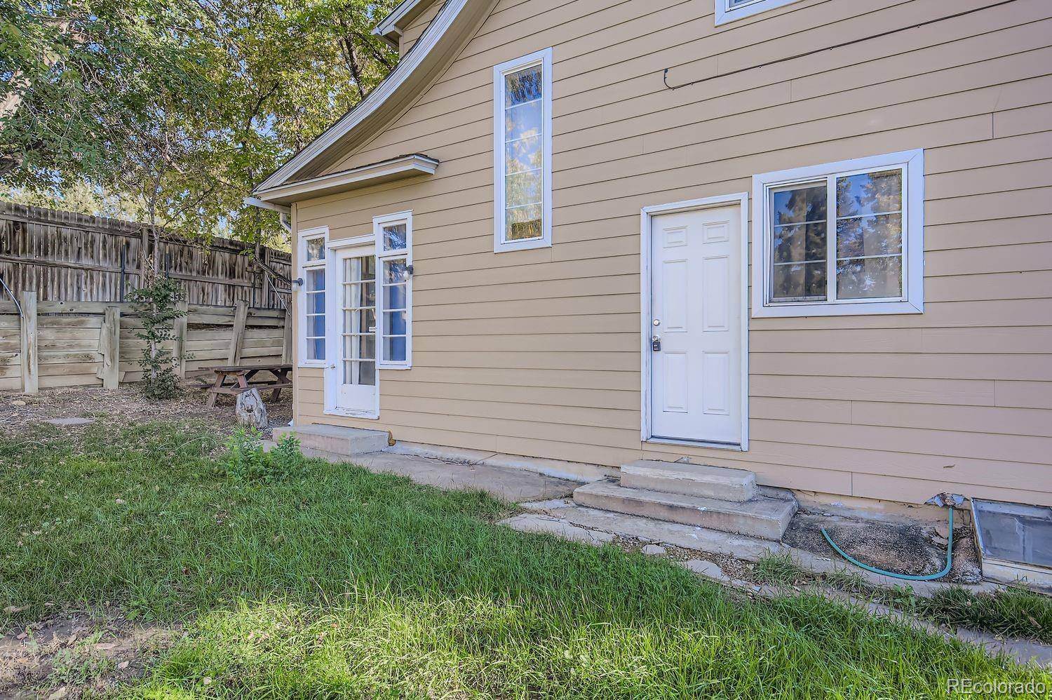 Longmont, CO 80501,715 Hover ST