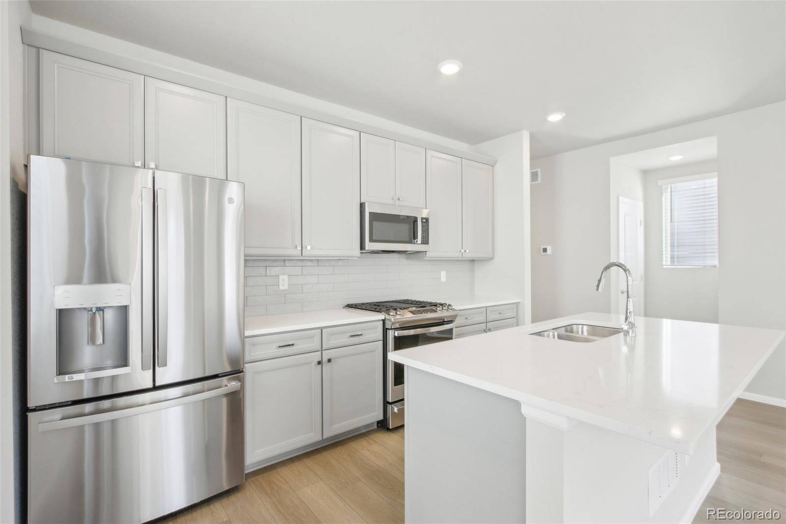 Aurora, CO 80019,21021 E 63rd DR
