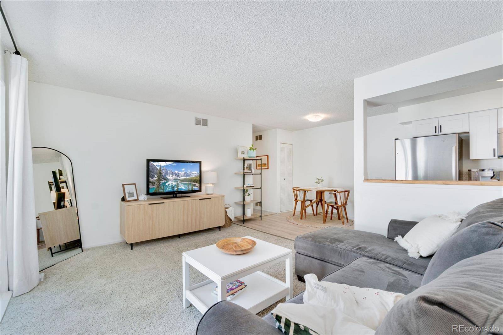 Denver, CO 80237,9255 E Lehigh AVE #208