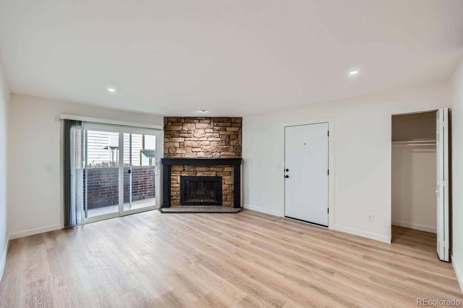 Aurora, CO 80014,11913 E Harvard AVE #106