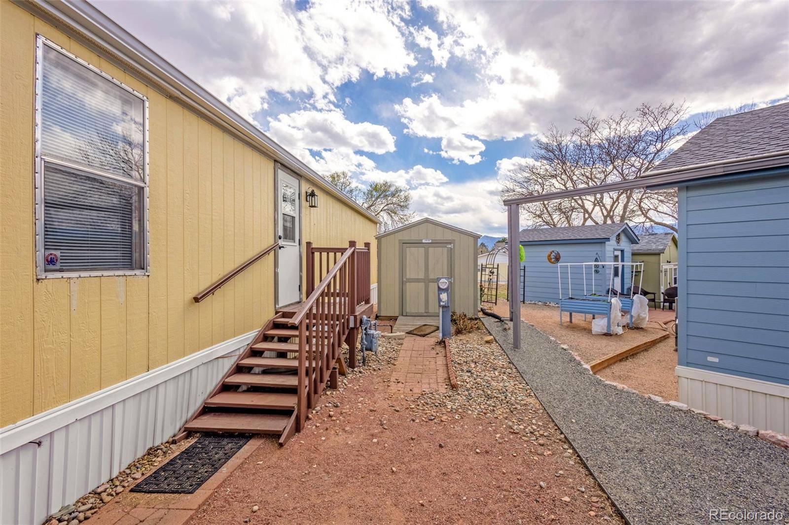 Colorado Springs, CO 80916,205 N Murray BLVD