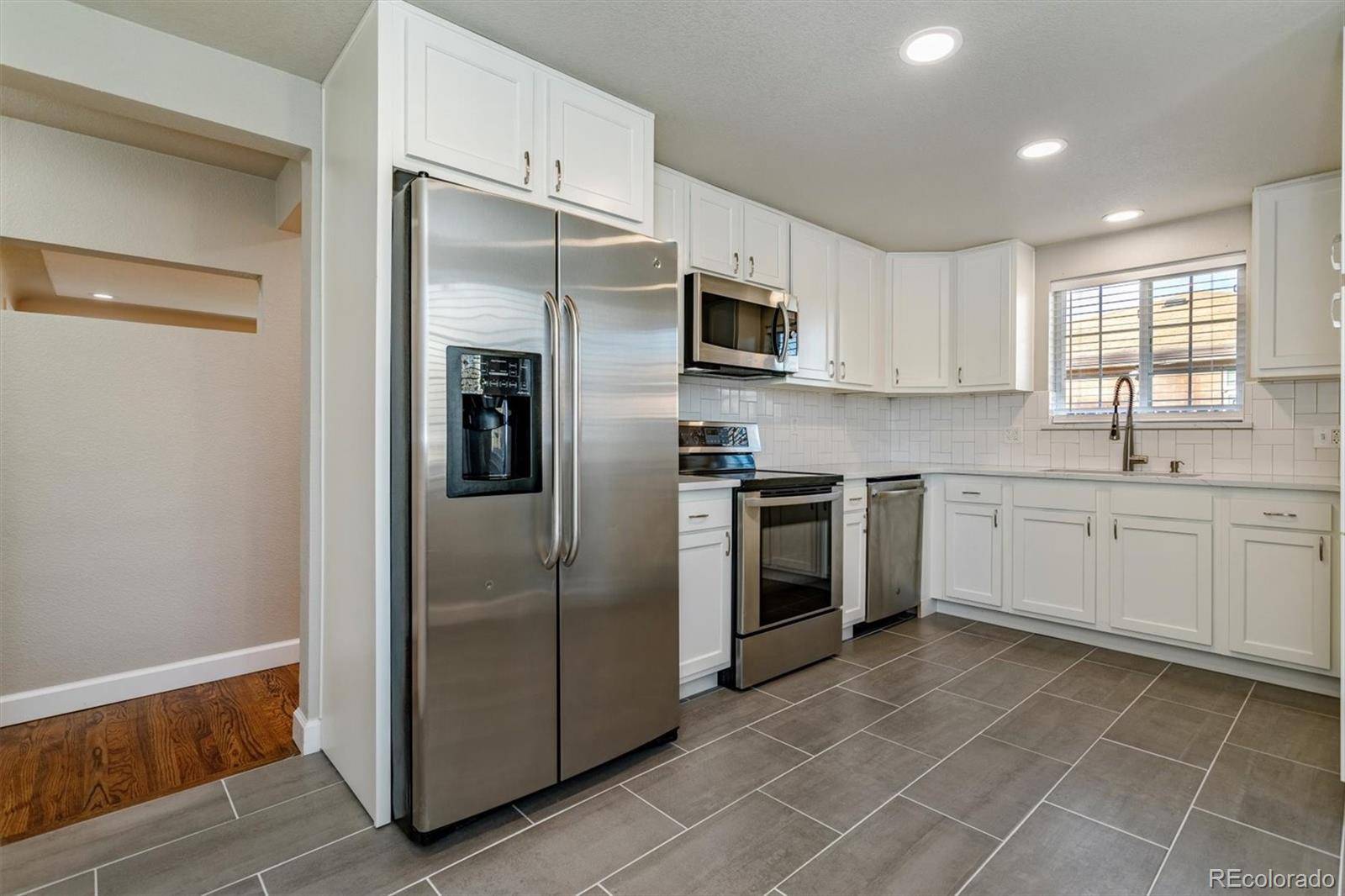 Arvada, CO 80002,5500 Holland DR
