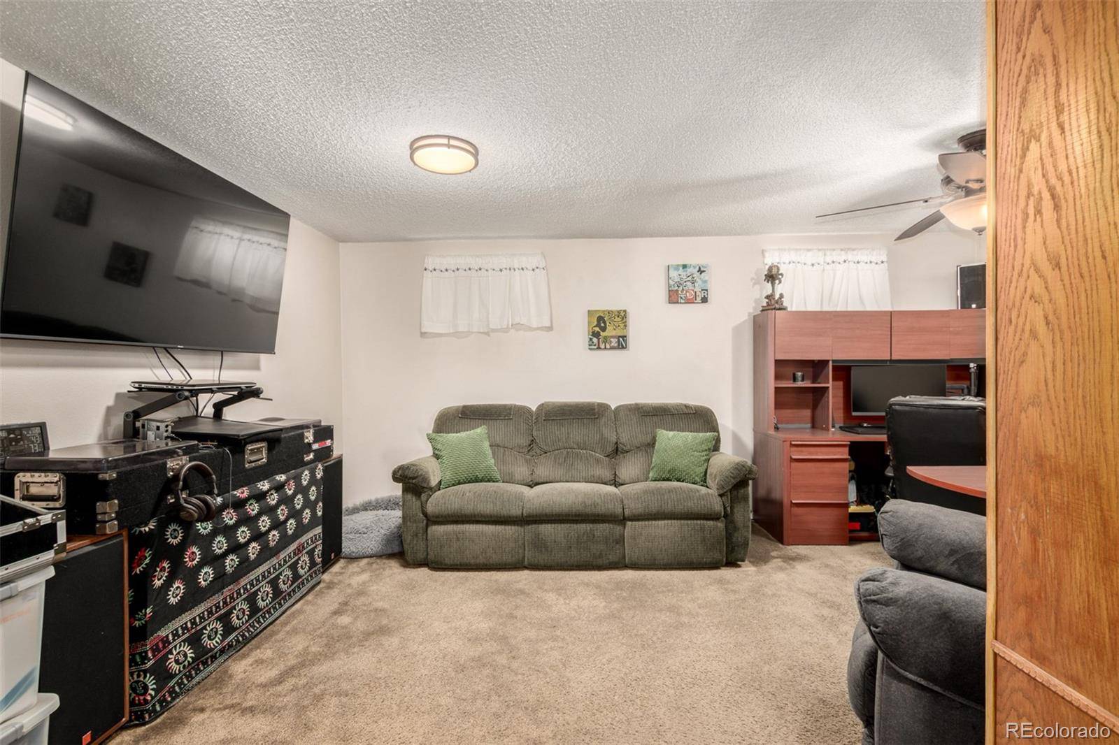 Lakewood, CO 80226,902 S Yukon ST