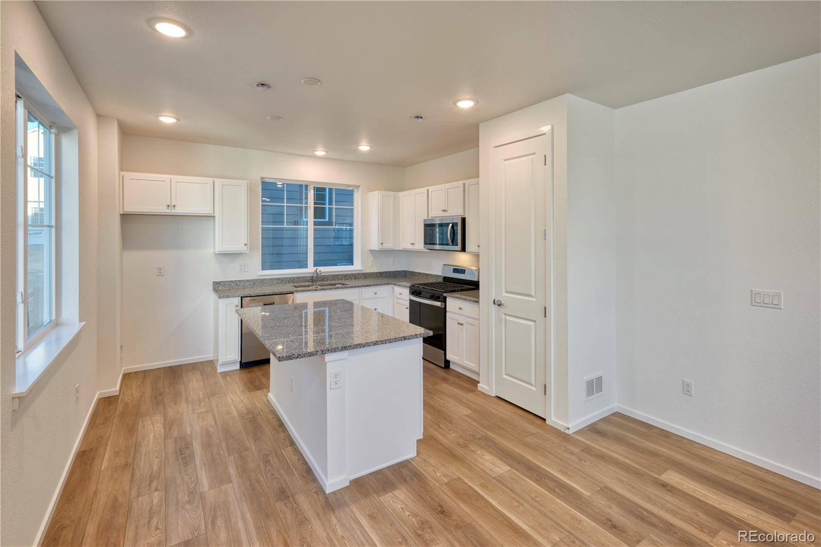 Aurora, CO 80019,23921 E 40th AVE