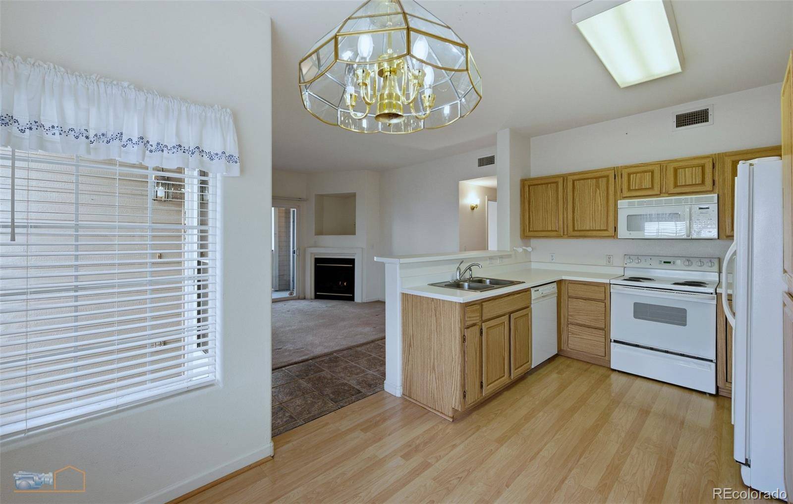 Broomfield, CO 80020,1150 Opal ST #101