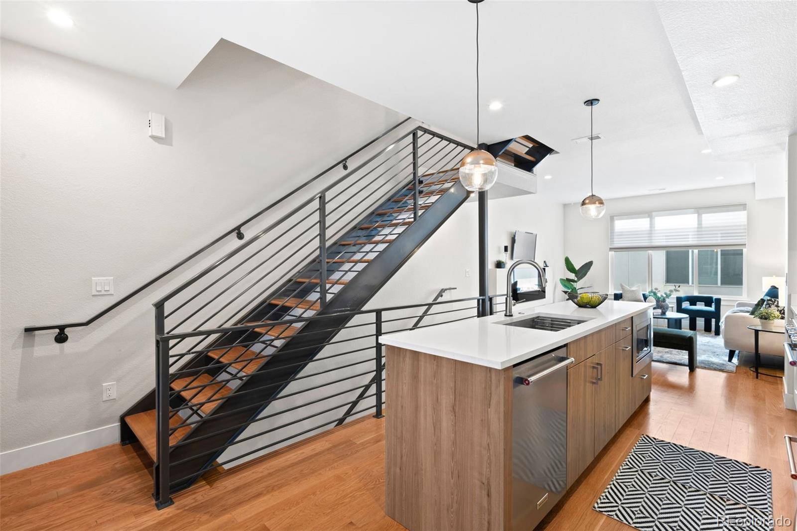 Denver, CO 80204,1836 Grove ST #105