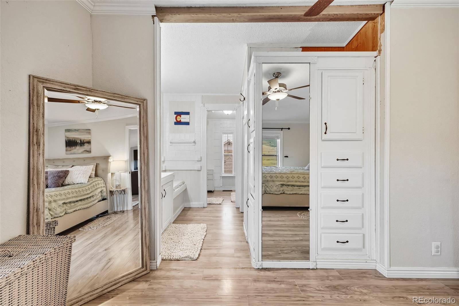 Jefferson, CO 80456,399 Beaus DR