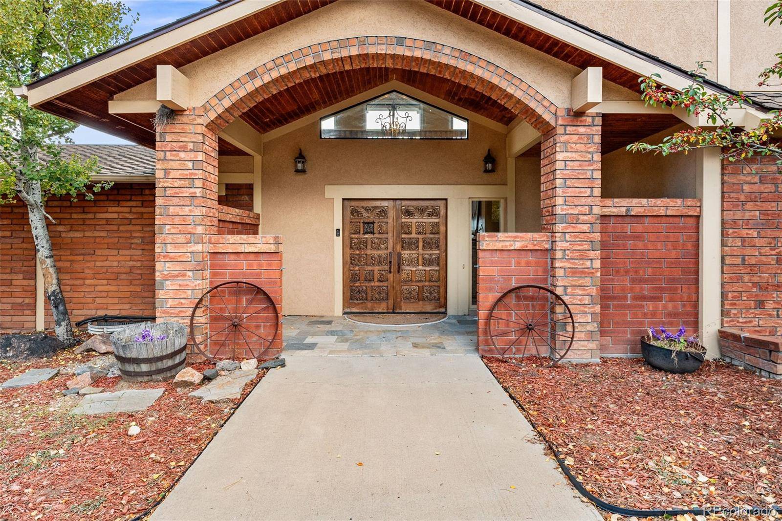 Golden, CO 80401,22454 Hillcrest CIR