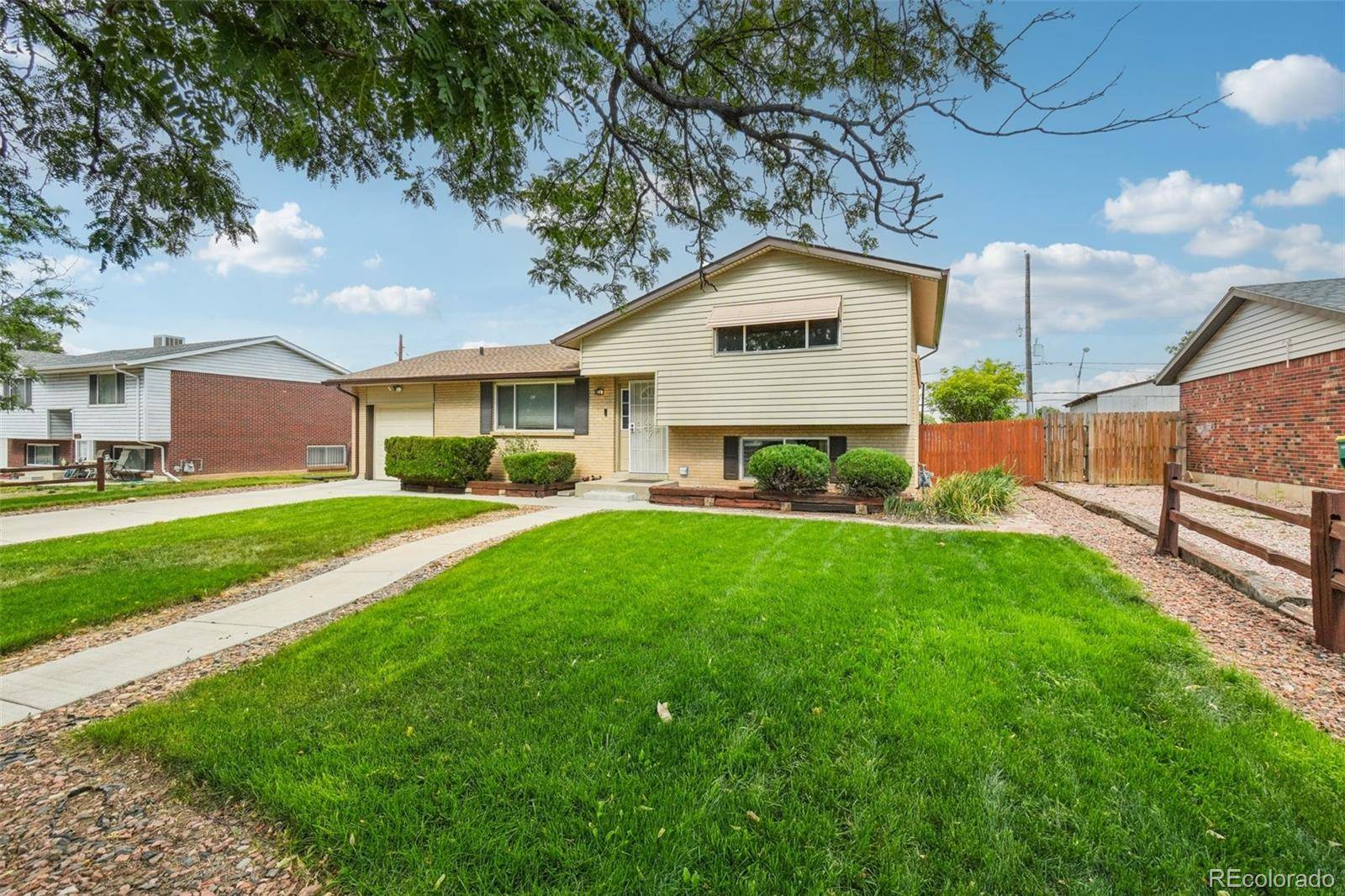 Aurora, CO 80011,1088 Granby ST