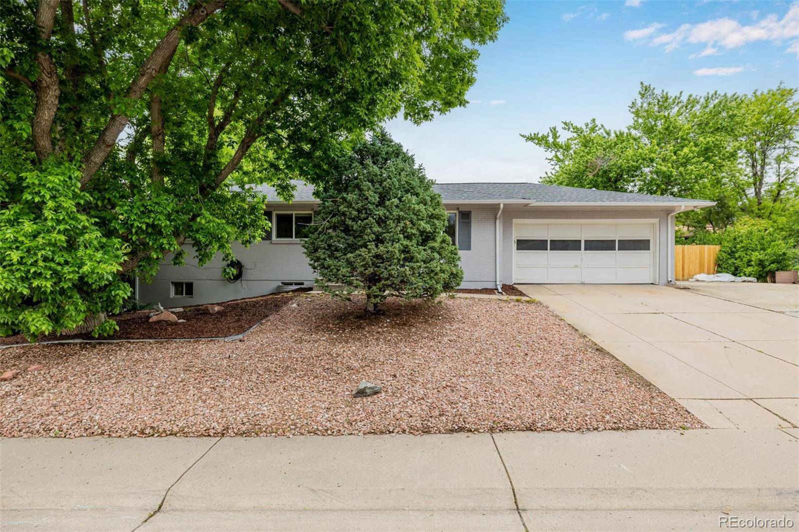 Denver, CO 80237,8231 E Lehigh DR
