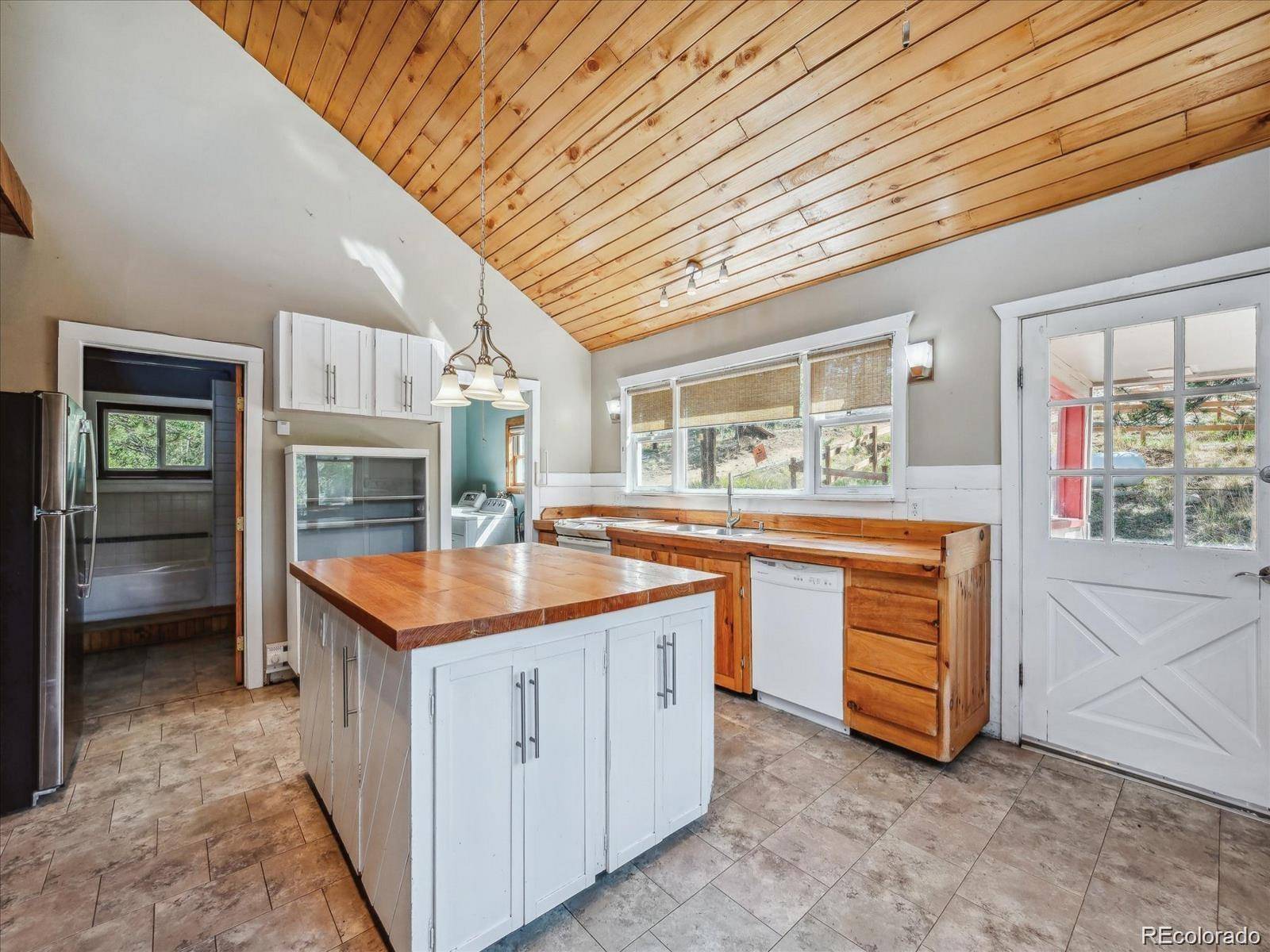 Bailey, CO 80421,366 Houston ST