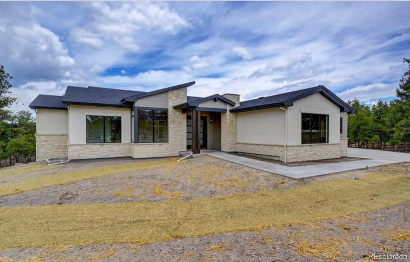 Larkspur, CO 80118,5845 S Pike DR