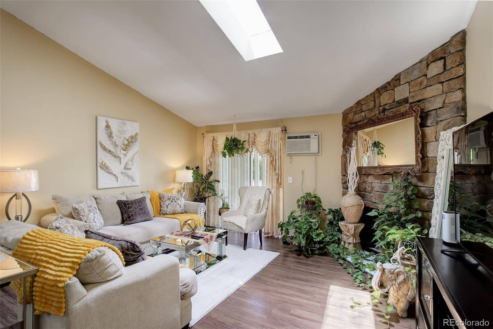 Denver, CO 80247,10150 E Virginia AVE #18-302