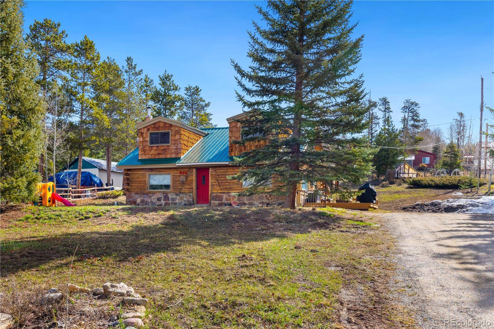Silverthorne, CO 80498,316 Hummingbird CIR