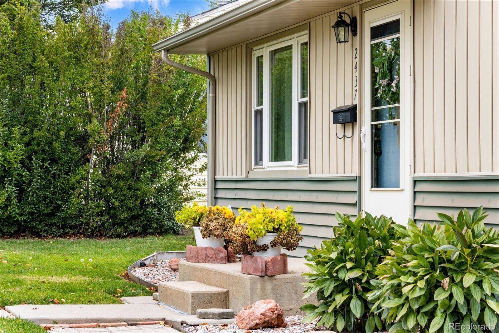 Loveland, CO 80538,2437 Mountain View DR