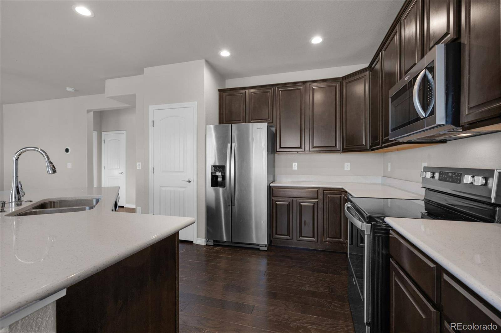 Colorado Springs, CO 80925,6677 Lamine DR