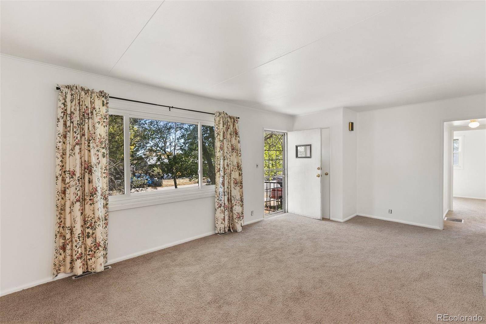 Colorado Springs, CO 80905,1910 S Cedar AVE