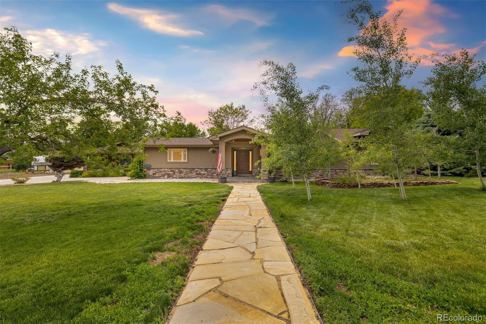 Lakewood, CO 80227,10380 W Warren AVE