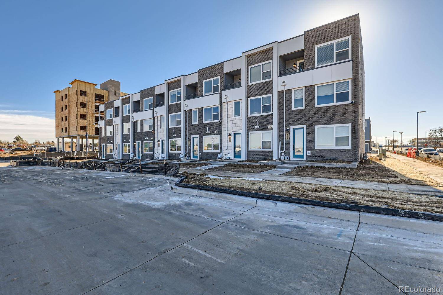 Aurora, CO 80010,376 Geneva ST