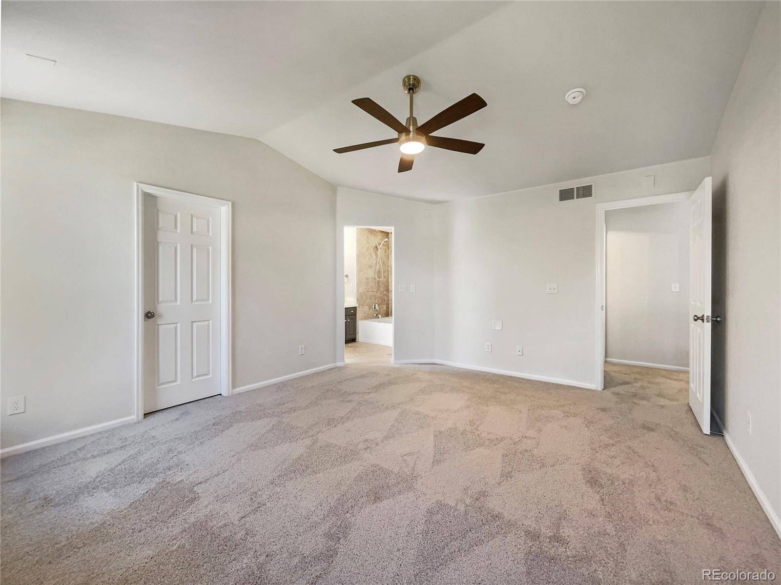 Longmont, CO 80504,7242 Prairie CIR