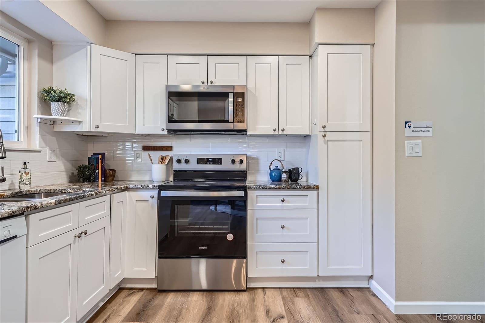 Centennial, CO 80112,6914 E Briarwood DR