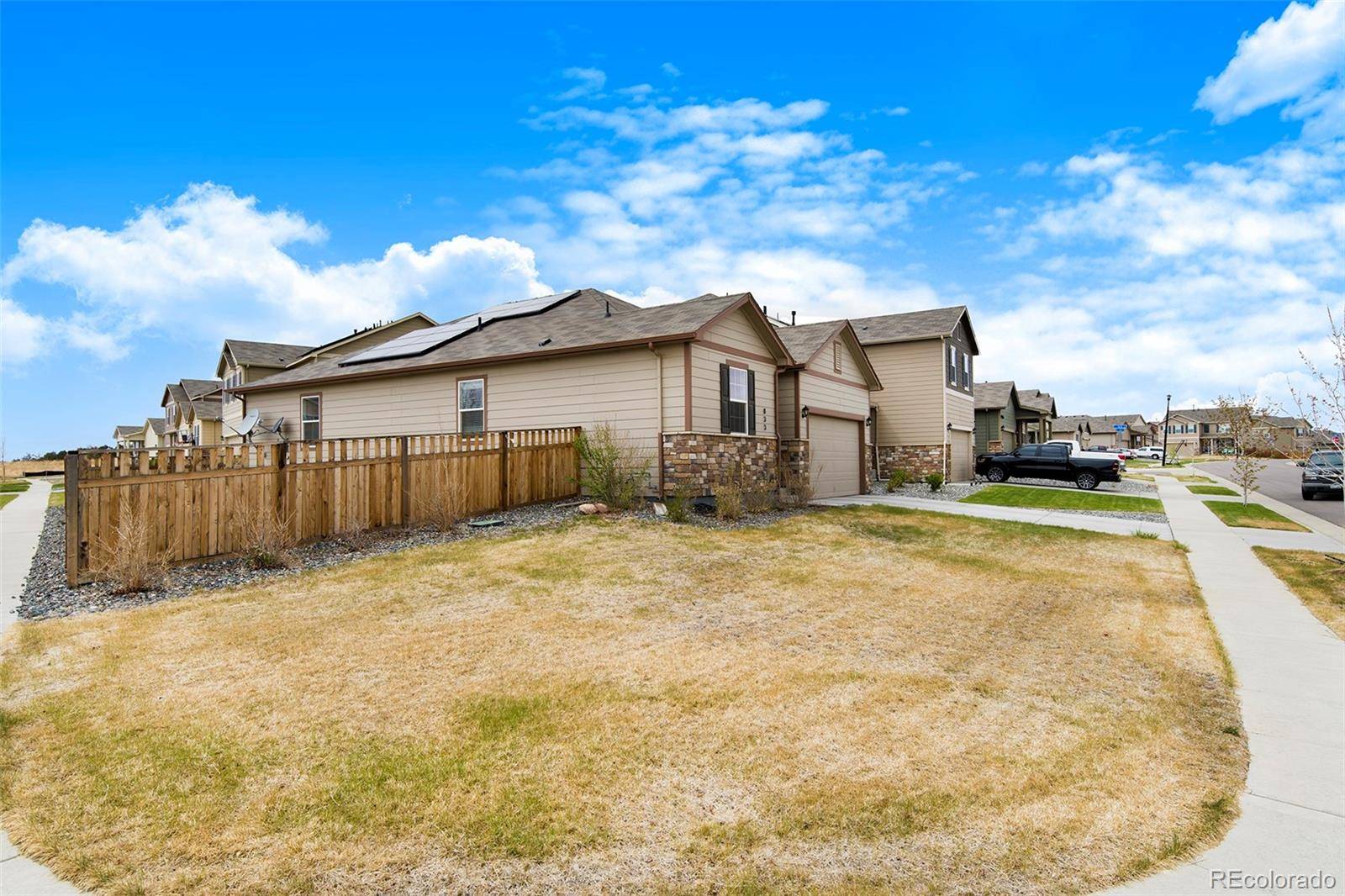 Lochbuie, CO 80603,833 Cable ST