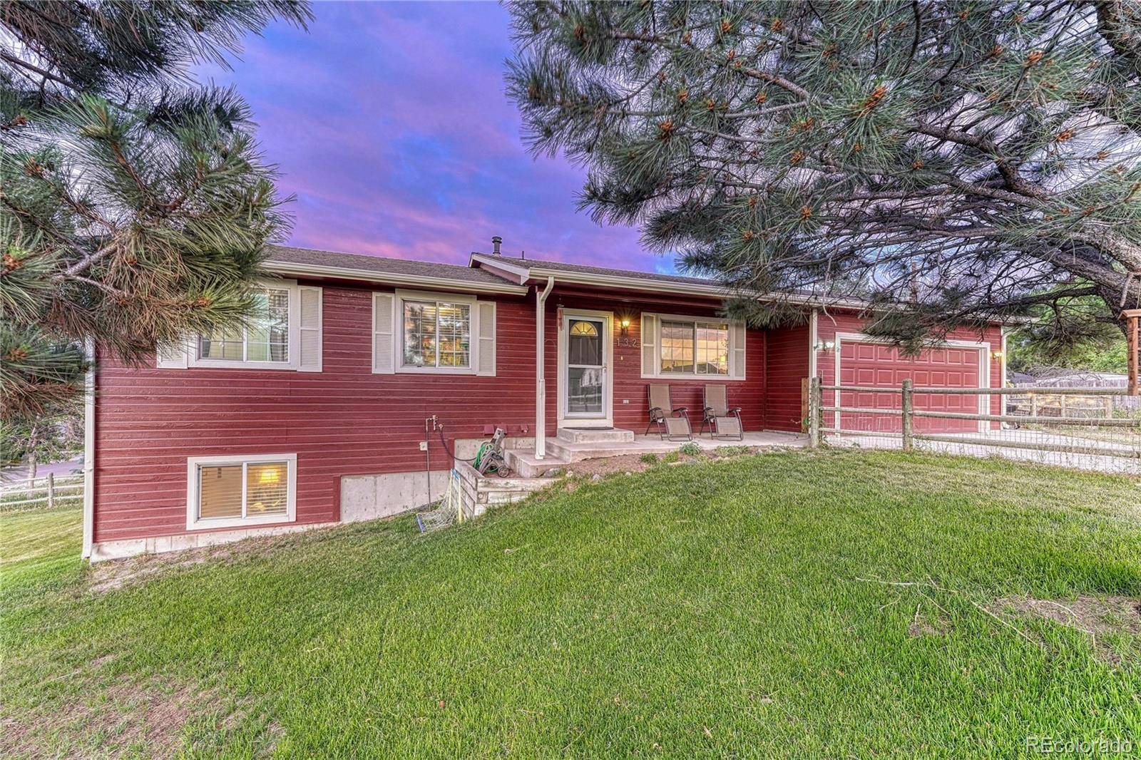 Elizabeth, CO 80107,132 E Logan ST