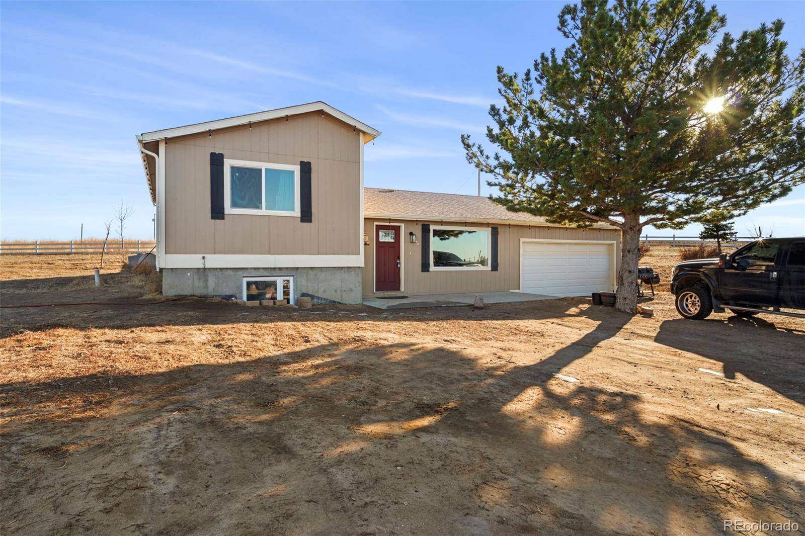 Bennett, CO 80102,2860 Old Victory RD