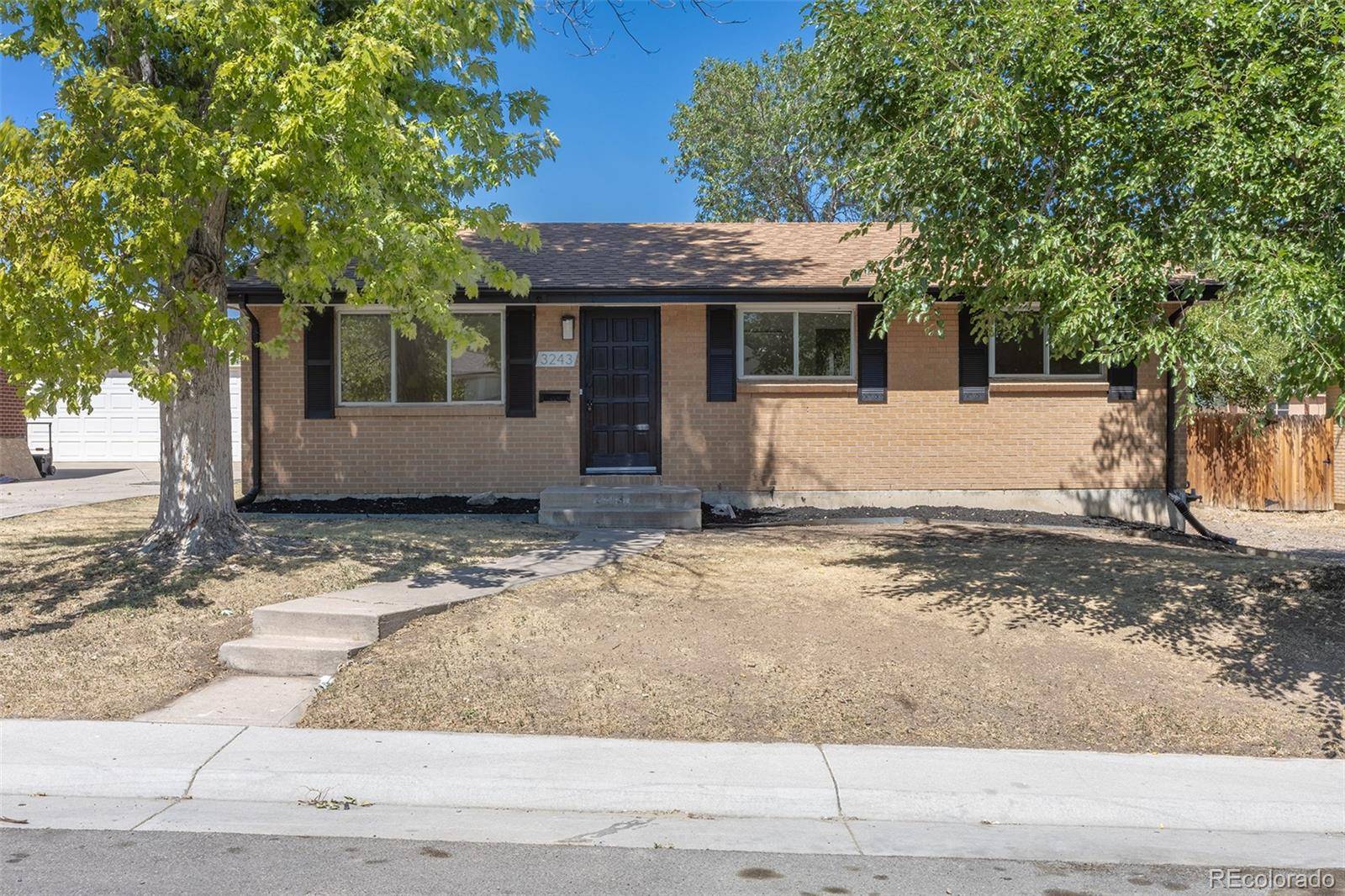 Englewood, CO 80110,3243 W Farmdale RD