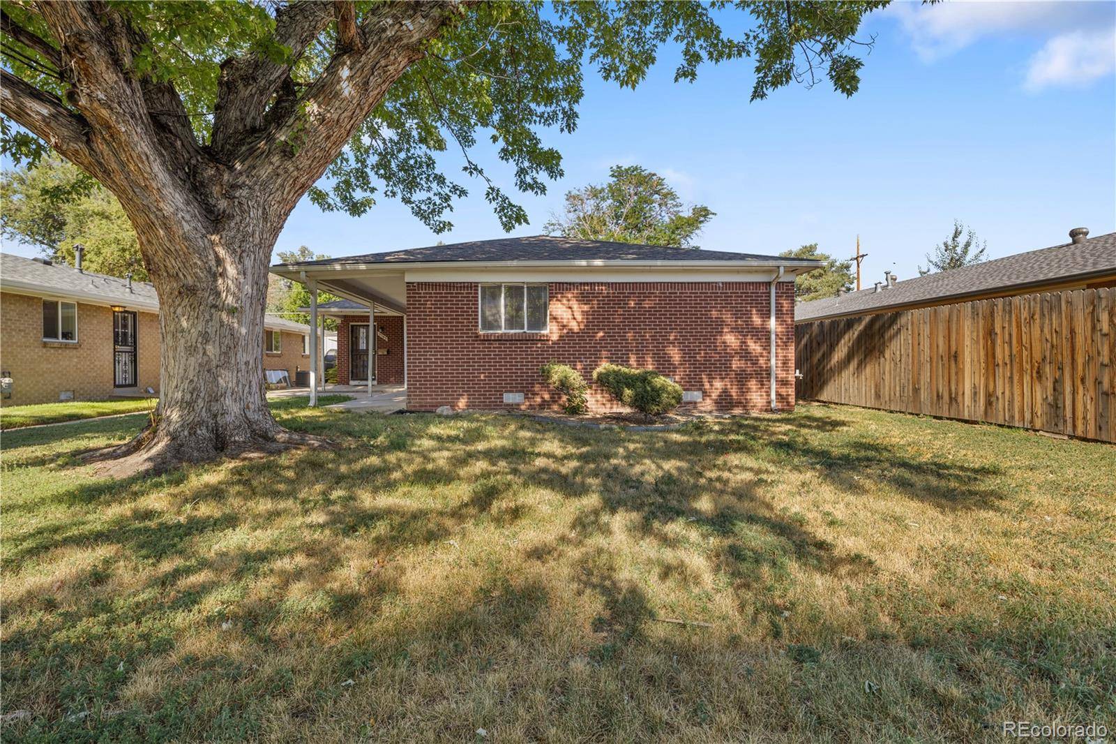 Denver, CO 80207,3385 Poplar ST