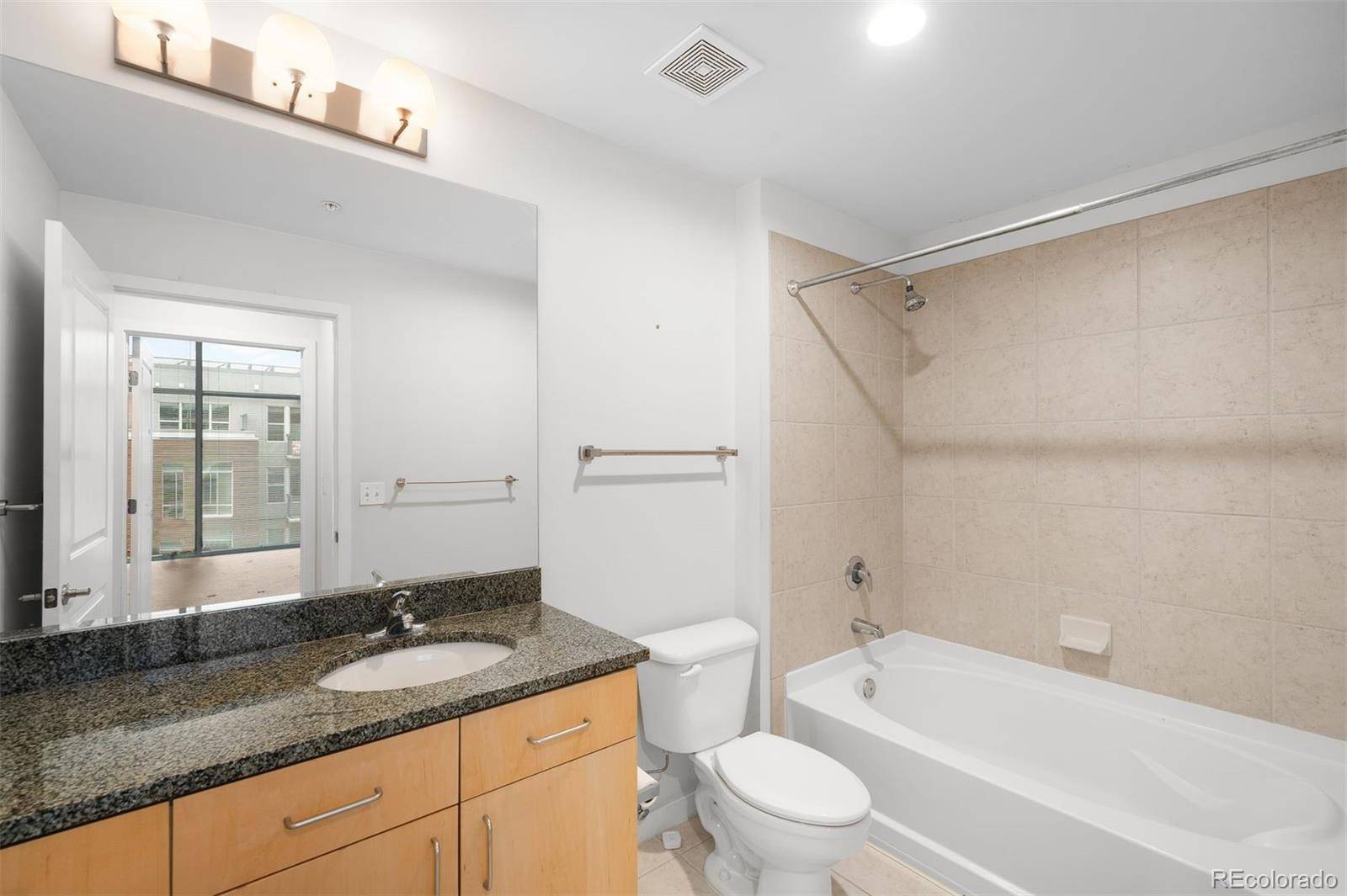 Denver, CO 80202,1700 Bassett ST #703