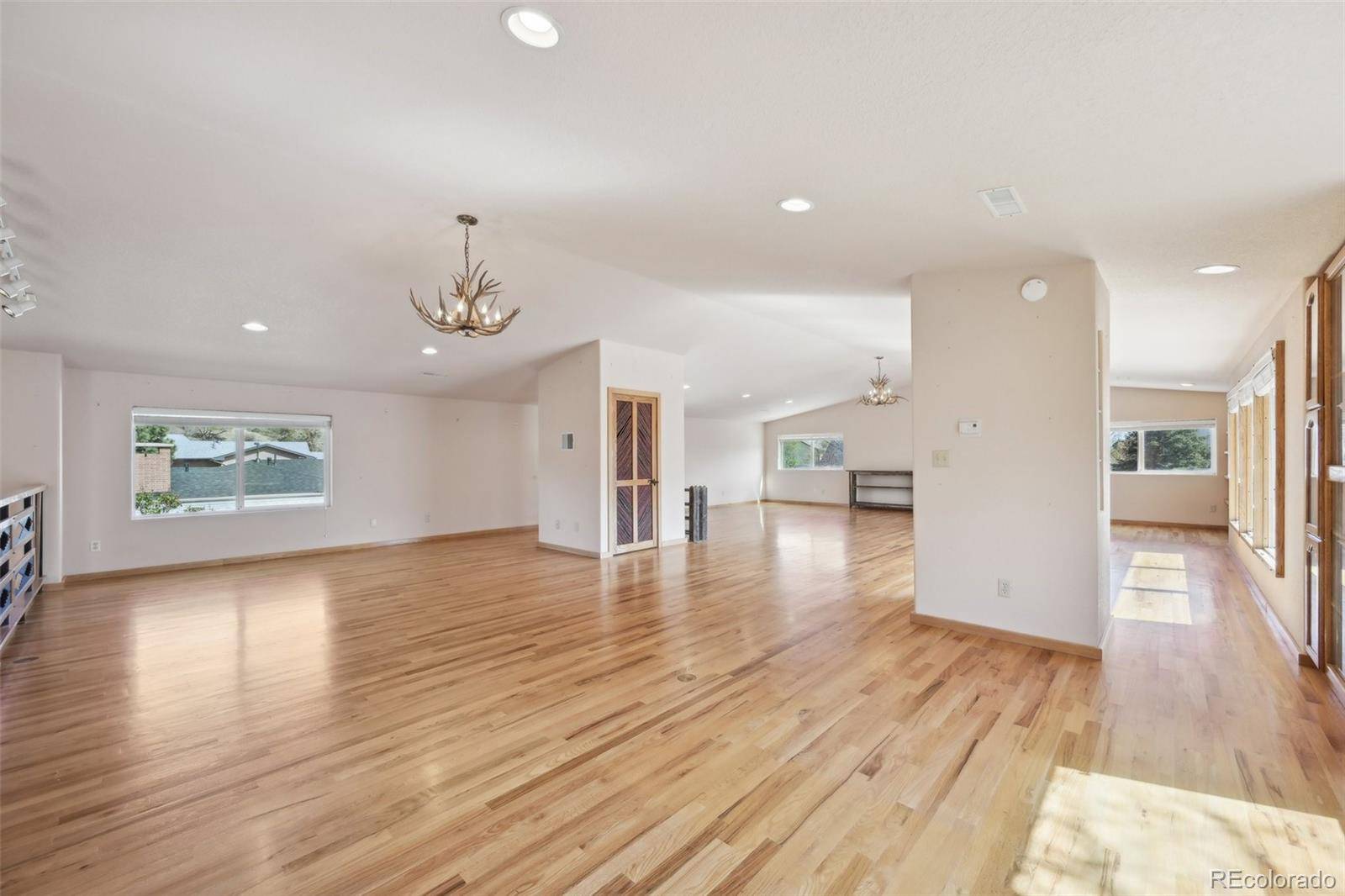 Colorado Springs, CO 80904,1055 N 18th ST