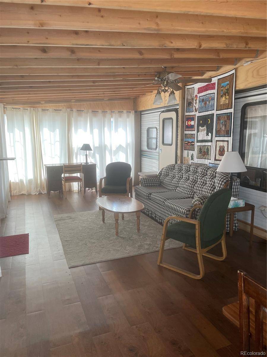 Hartsel, CO 80449,124 Clubcar RD