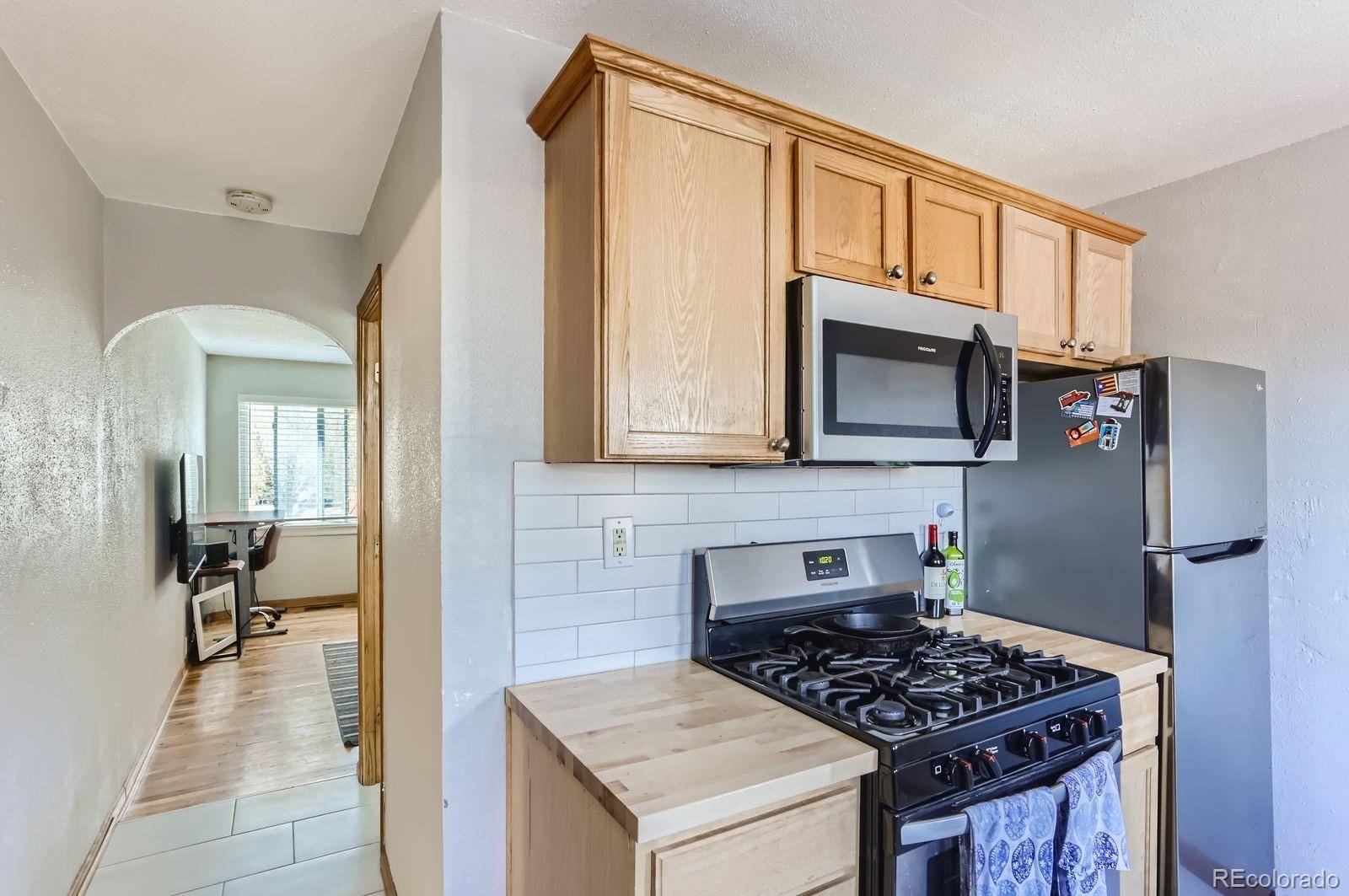 Denver, CO 80204,3061 W 18th AVE