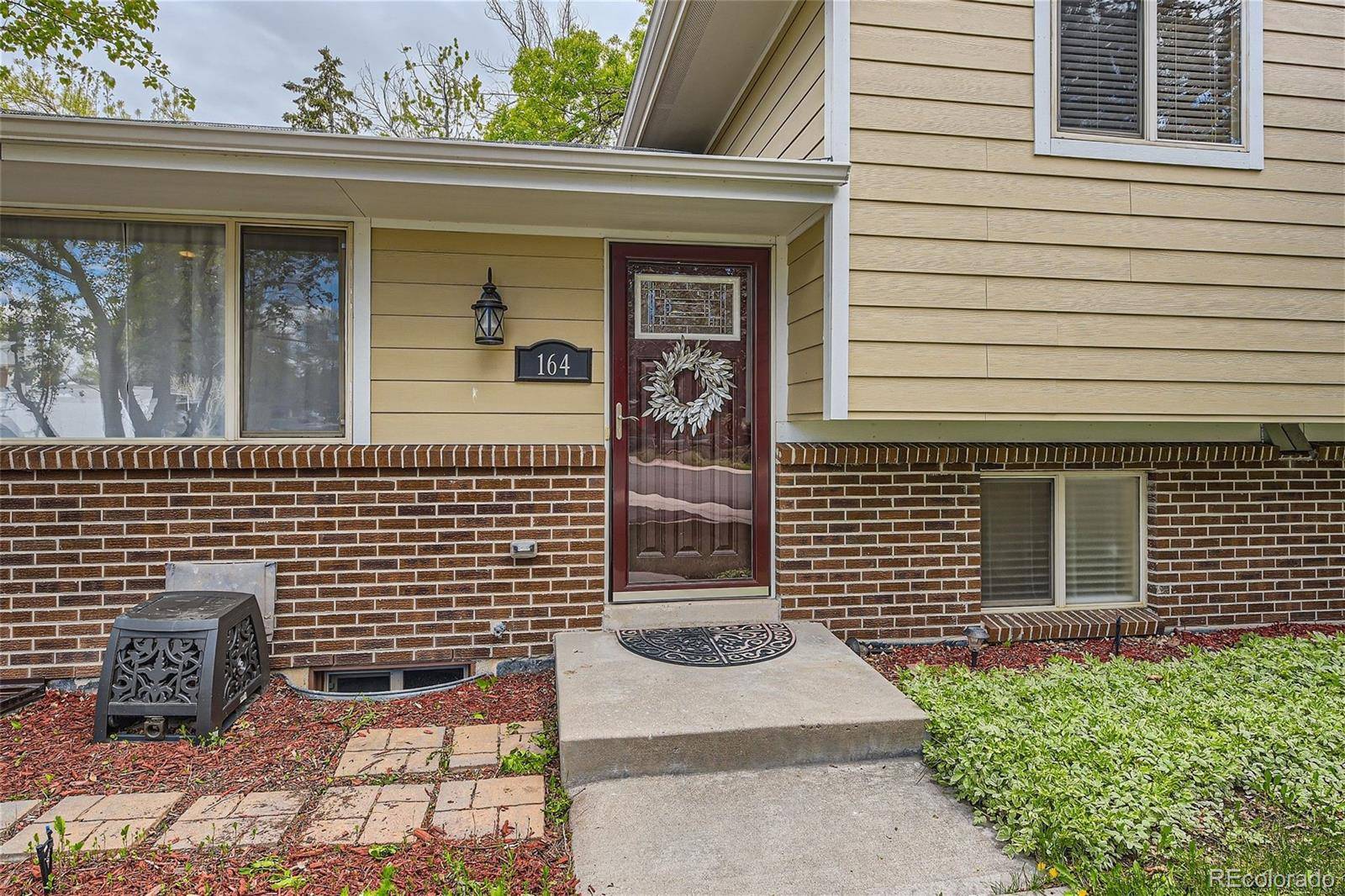 Littleton, CO 80120,164 W Acoma DR