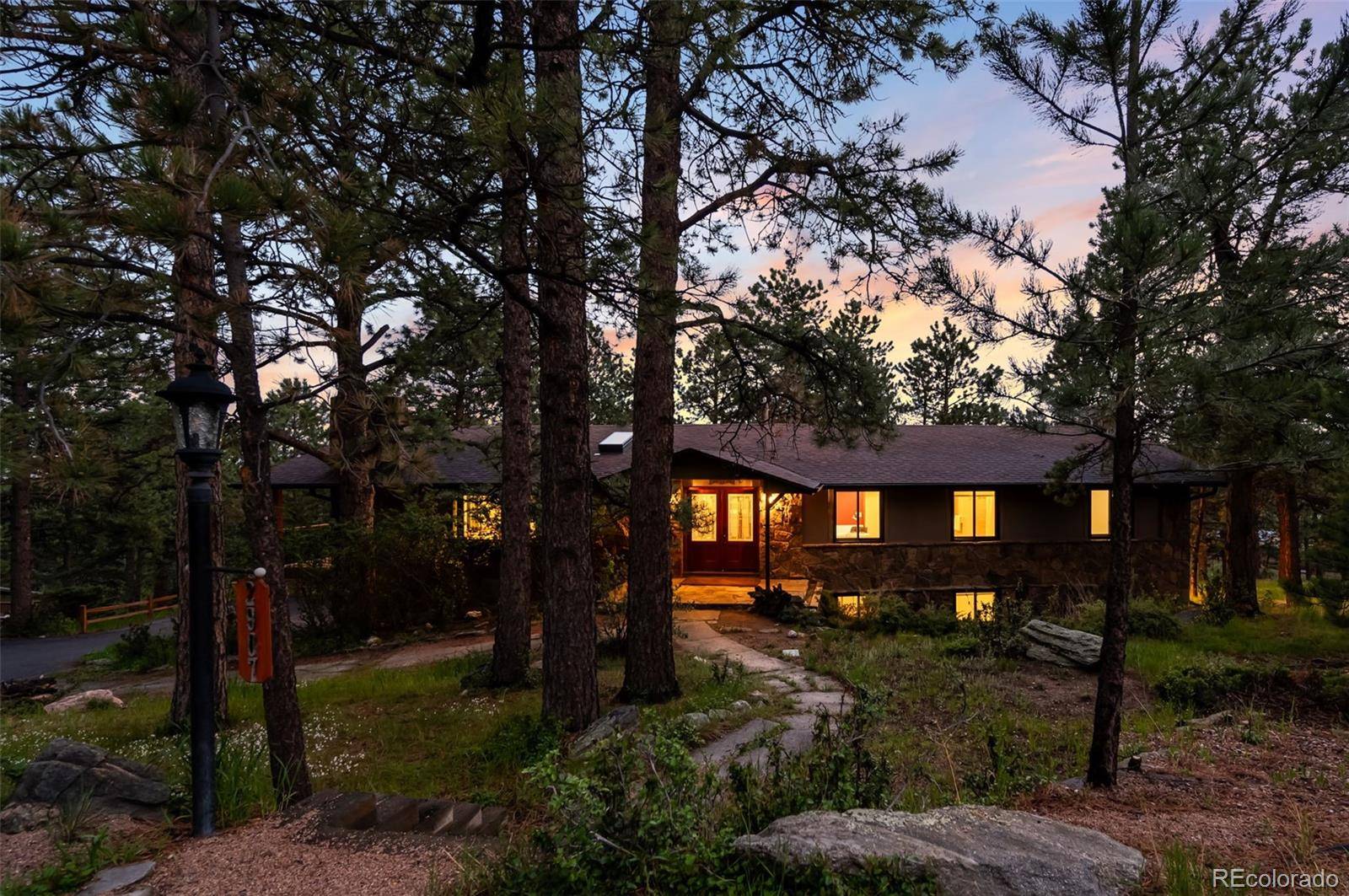 Evergreen, CO 80439,2907 Hiwan DR