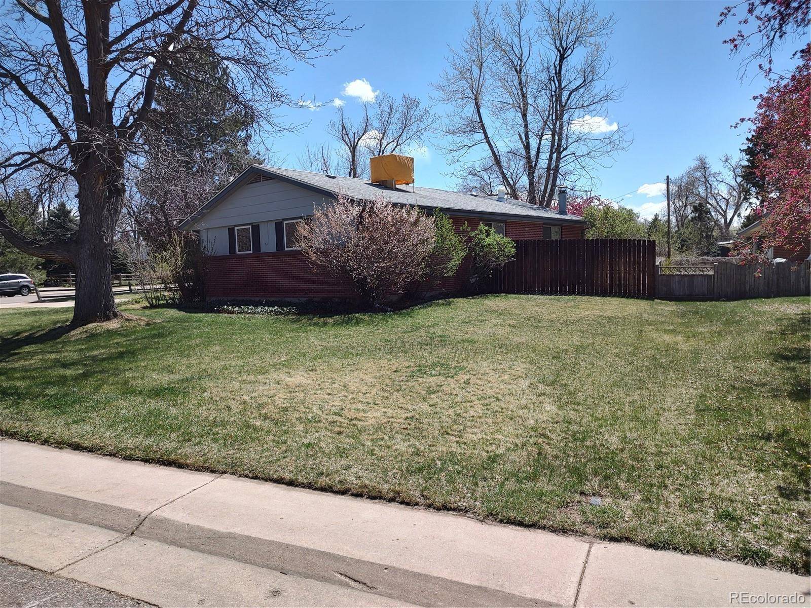 Centennial, CO 80121,1988 E Panama DR