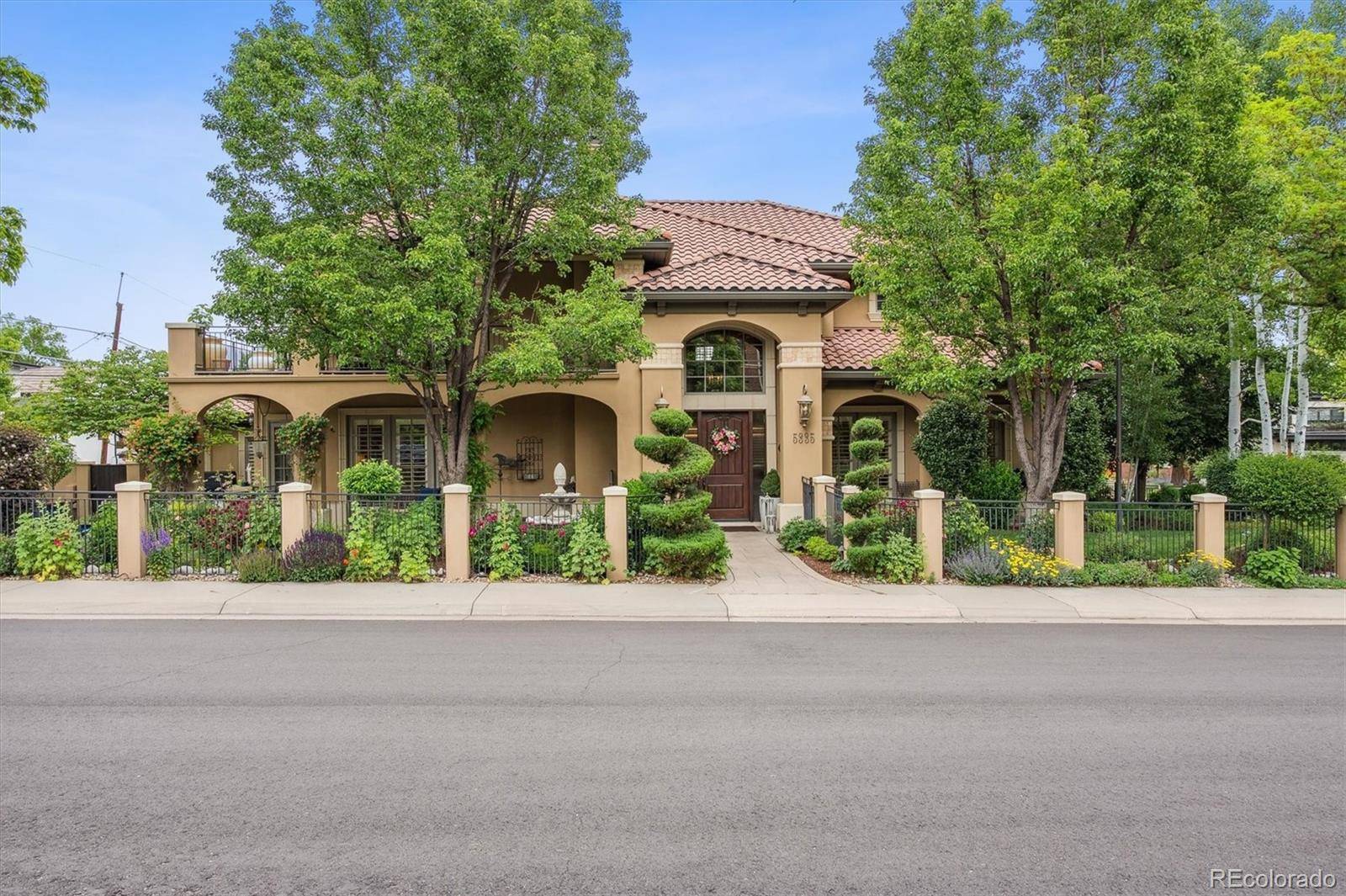 Denver, CO 80220,5335 E 2nd AVE
