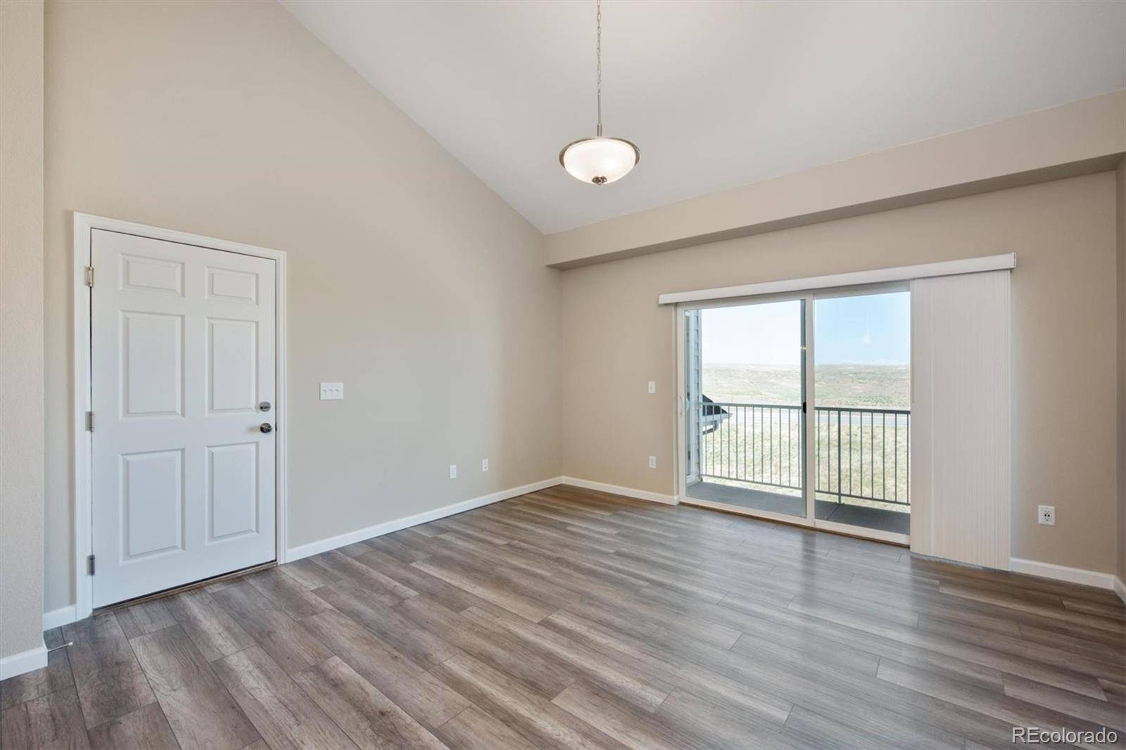 Englewood, CO 80112,15700 E Jamison DR #8-307