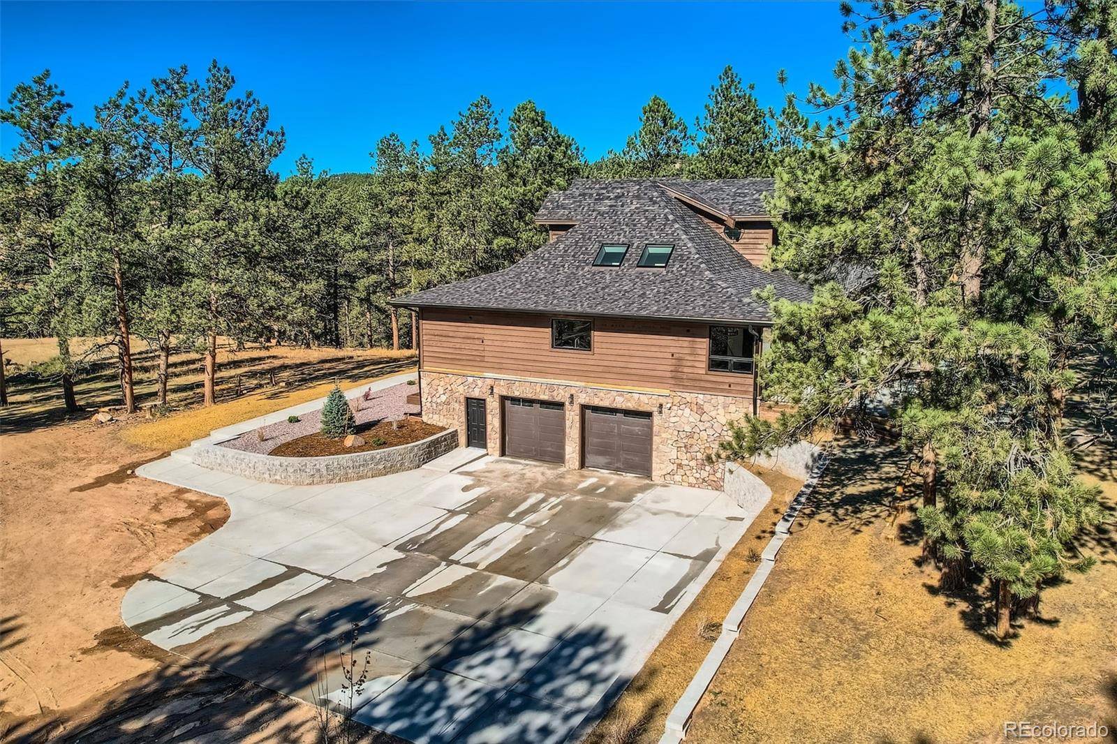 Florissant, CO 80816,584 Pikes Peak DR