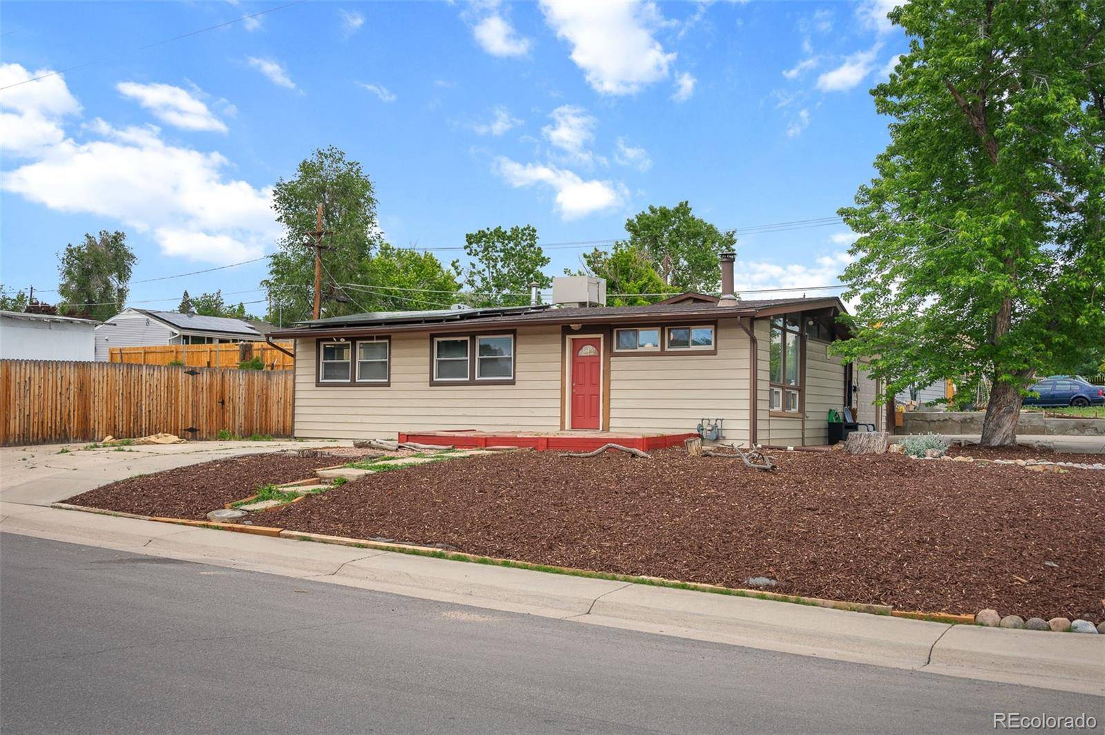 Denver, CO 80221,491 Campo ST