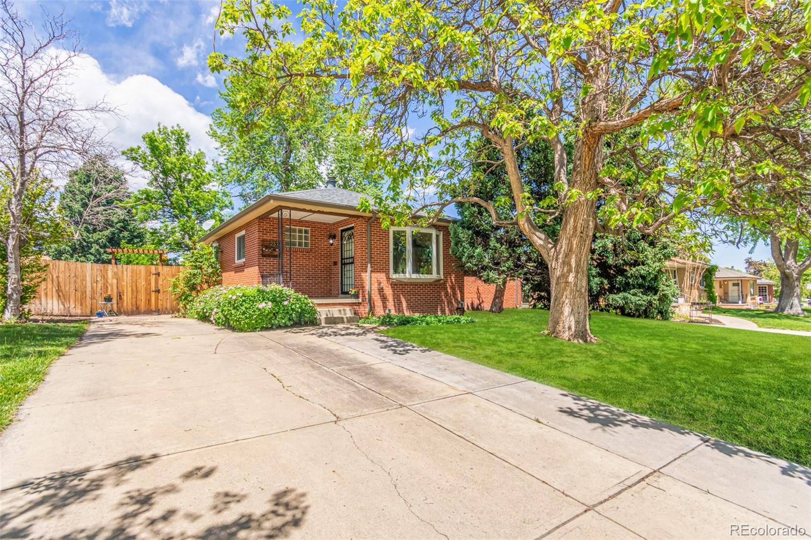 Denver, CO 80219,2573 S Xavier ST