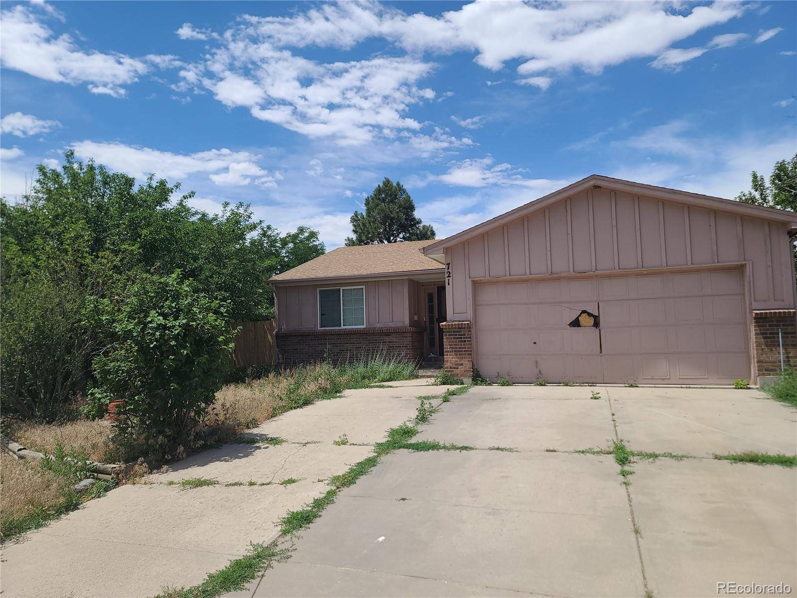 Bennett, CO 80102,721 Centennial DR