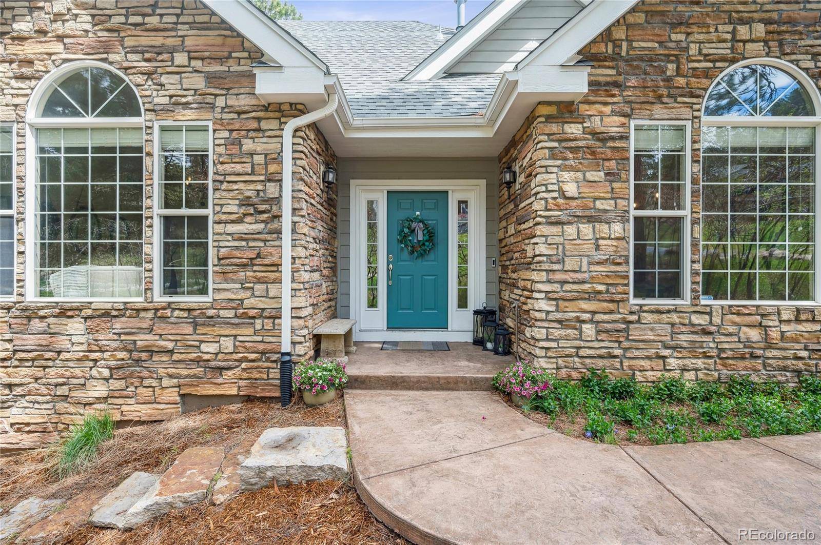 Larkspur, CO 80118,4185 Cheyenne DR