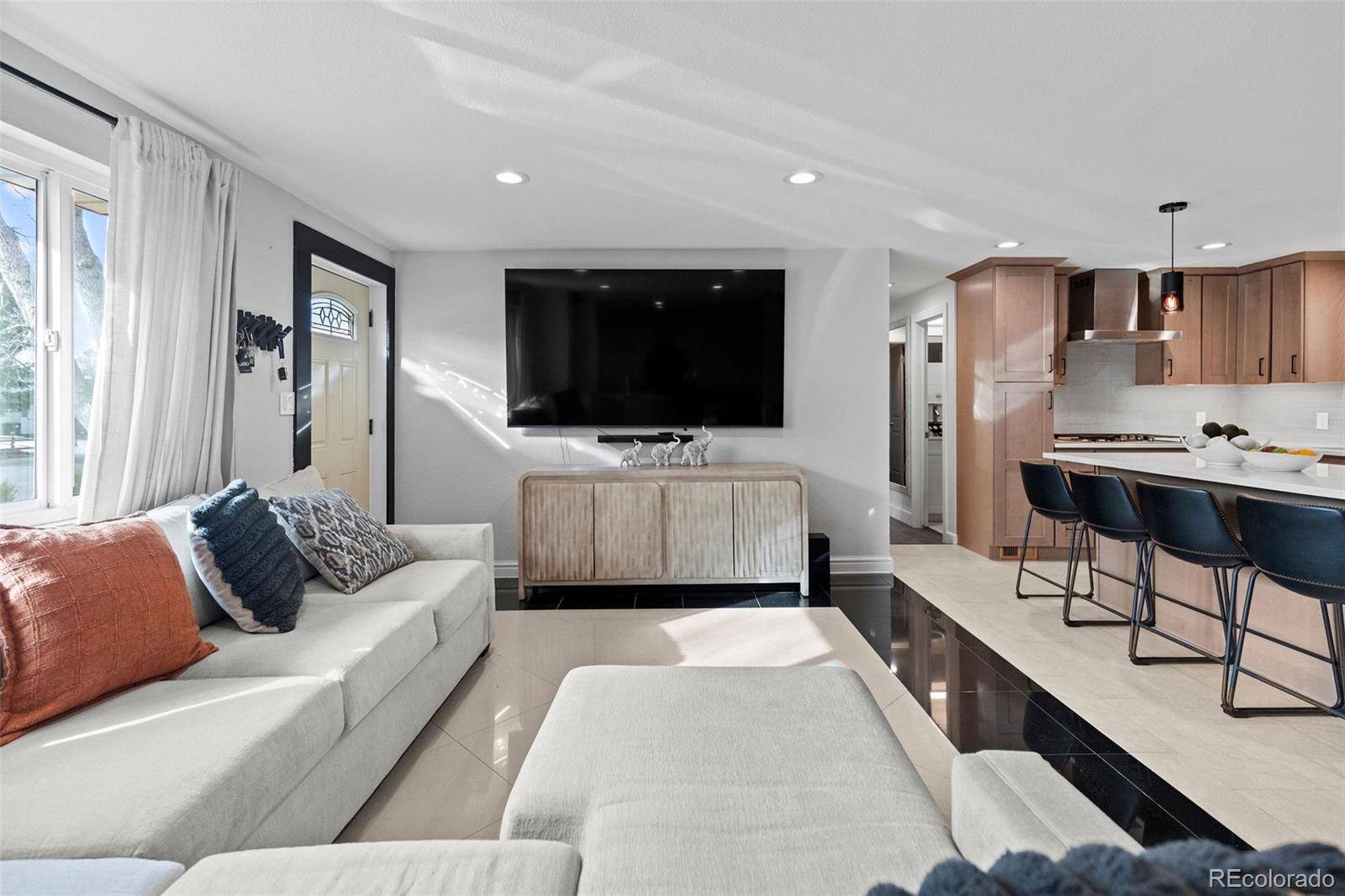 Aurora, CO 80012,642 S Racine ST